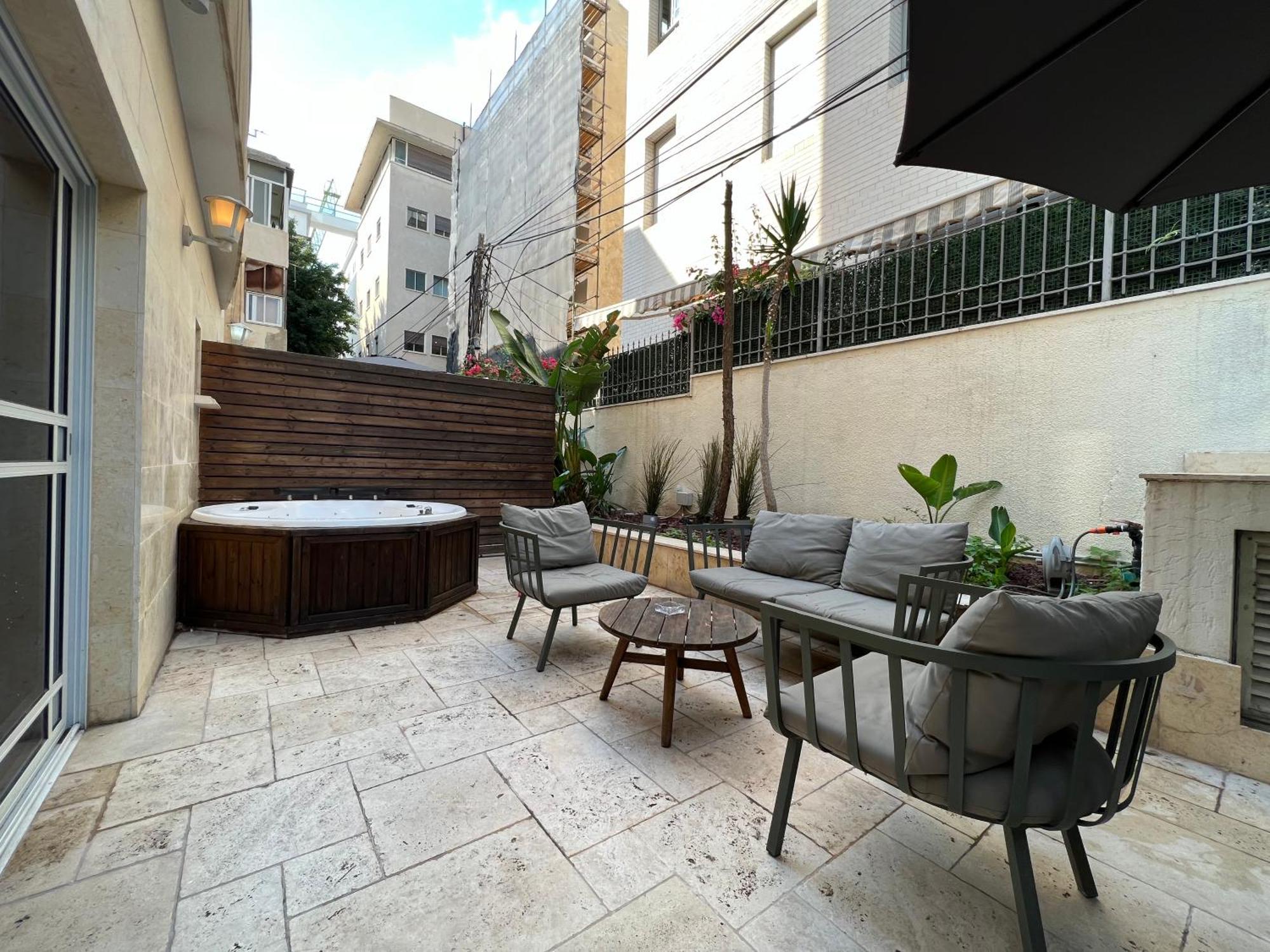 Beer Garden Hotel Tel Aviv Buitenkant foto